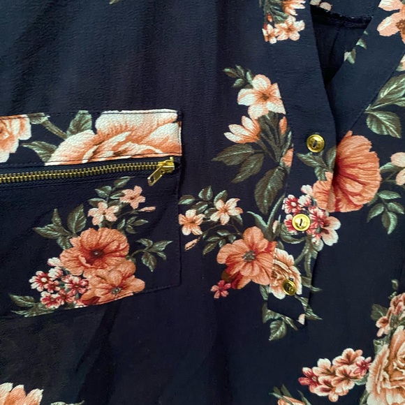 Flower & Feather Rose Print Top 2XL - Picture 3 of 6